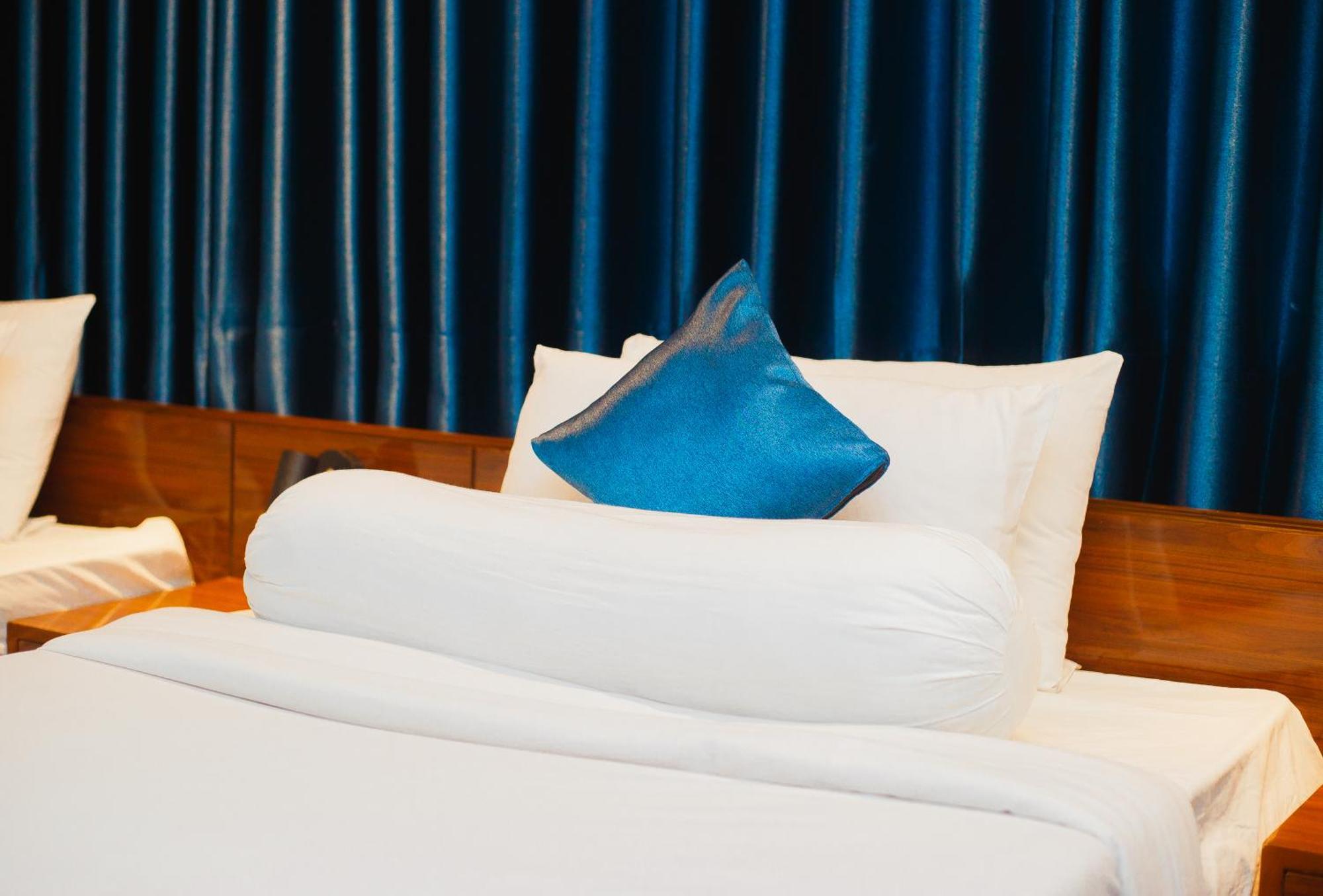 Hotel The Capital Ltd. Dhaka Zewnętrze zdjęcie